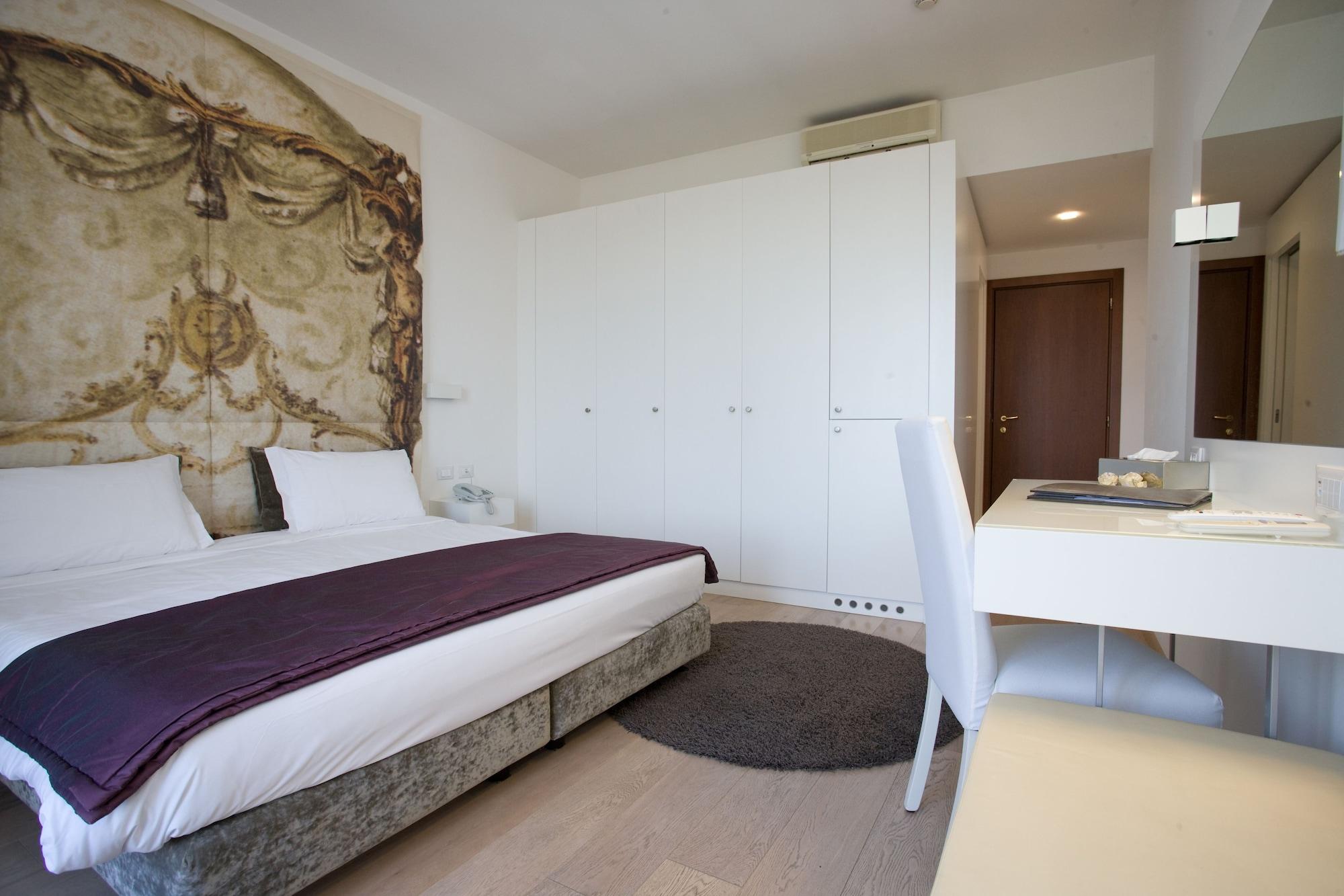 Santa Vittoria dʼAlba Hotel Castello Di Santa Vittoria מראה חיצוני תמונה