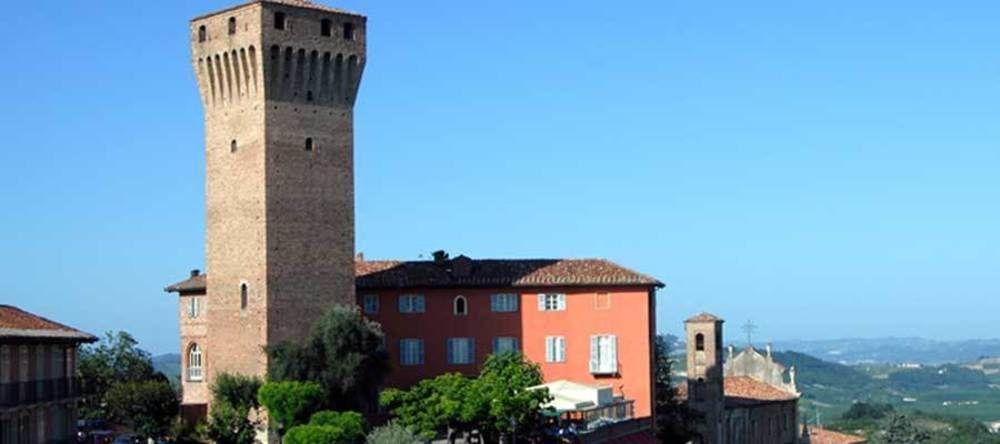 Santa Vittoria dʼAlba Hotel Castello Di Santa Vittoria מראה חיצוני תמונה
