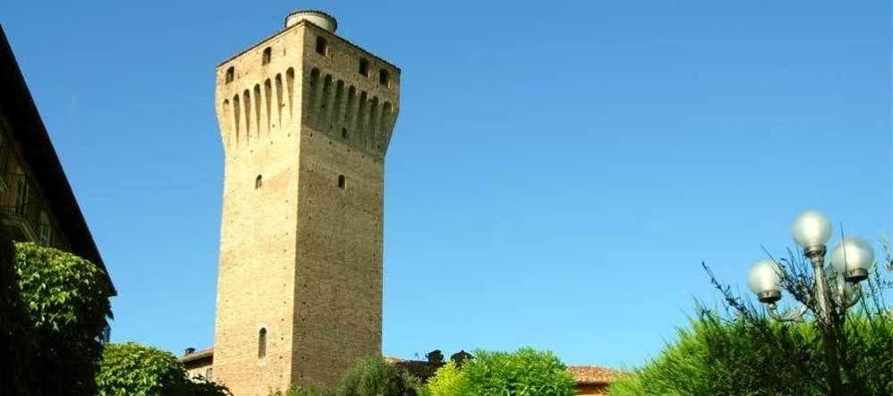Santa Vittoria dʼAlba Hotel Castello Di Santa Vittoria מראה חיצוני תמונה